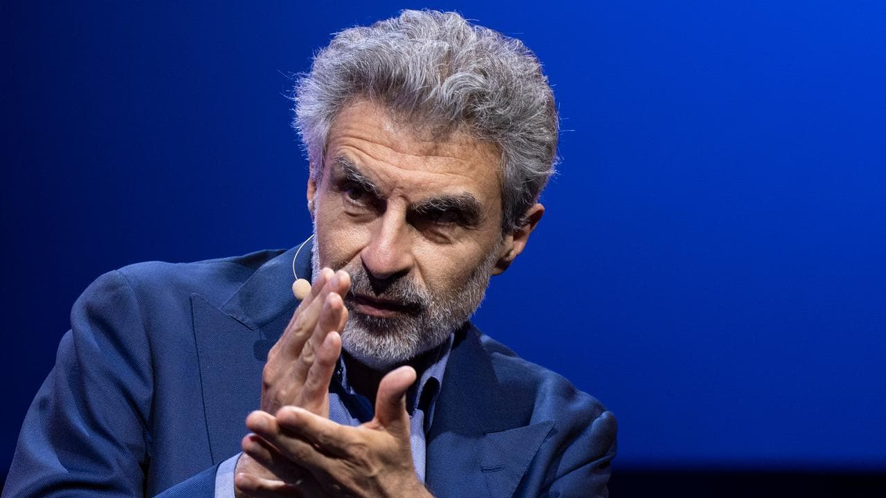 Yoshua Bengio