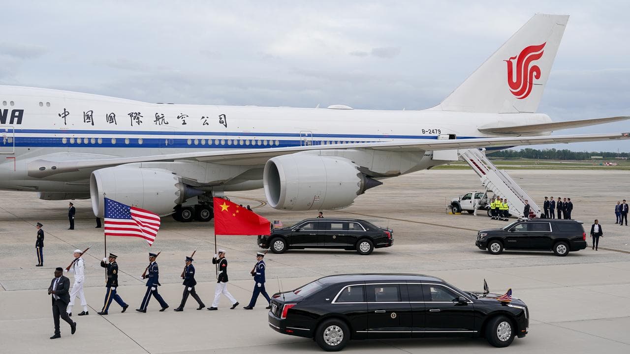 US President Trump meets Xi Jinping