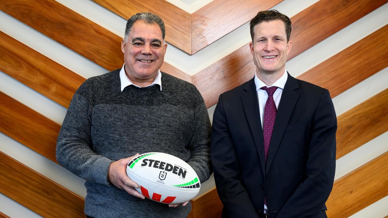 Anthony De Ceglie (r) with Bears coach Mal Meninga.