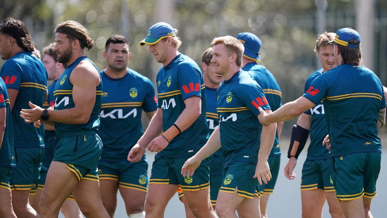 Kangaroos training.