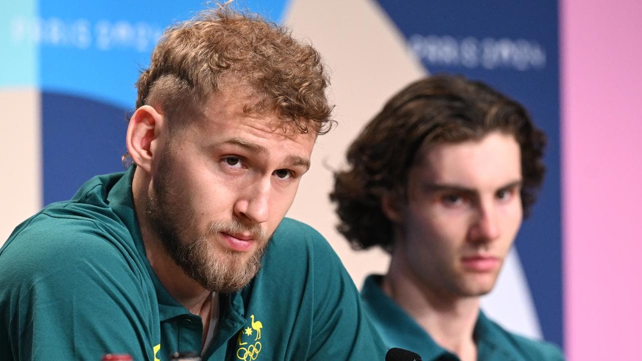 (L-R) Jock Landale and Josh Giddey.