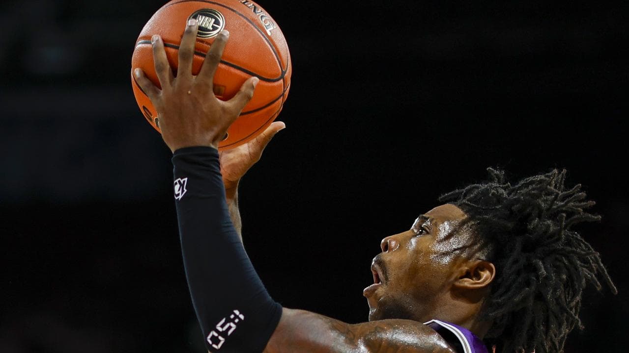 Kendric Davis of Sydney Kings