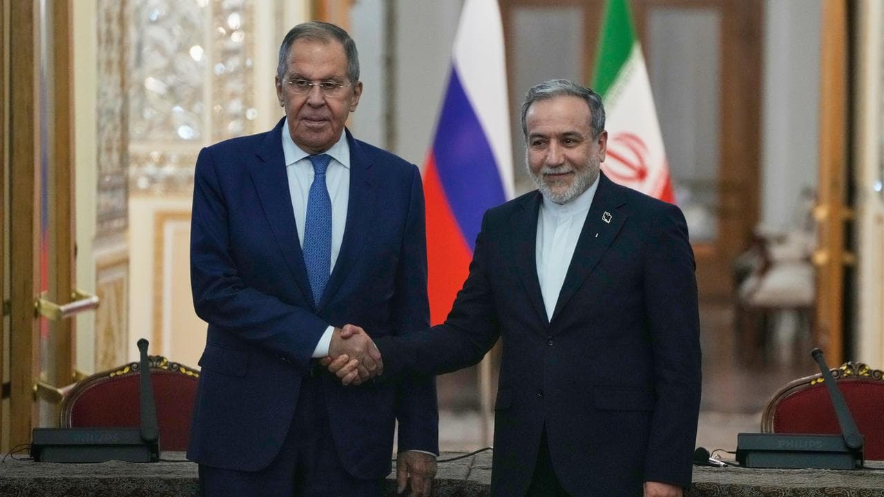 Russian Foreign Minister Sergei Lavrov and Iran's Abbas Araghchi