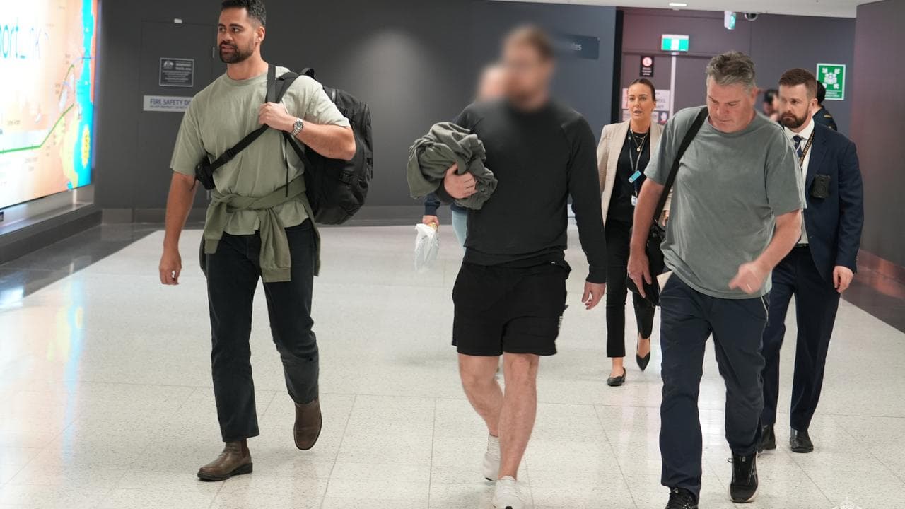 Homicide Squad detectives extradite man from Poland
