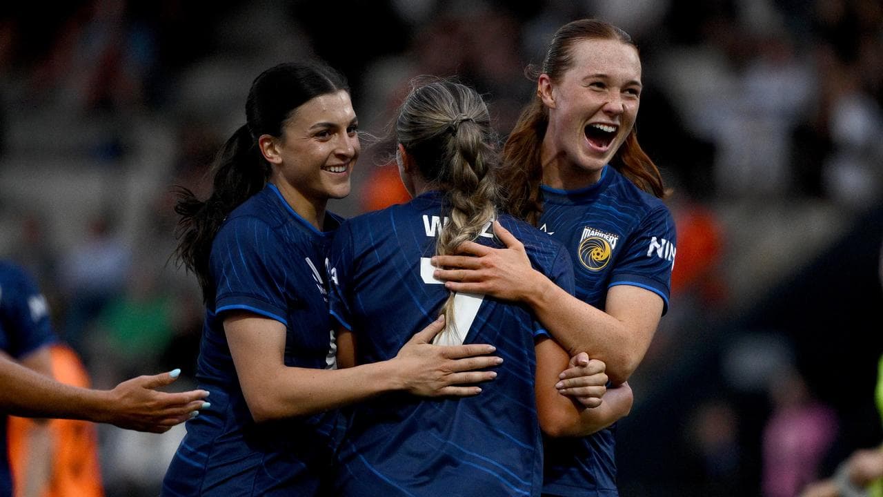 Talia Kapetanellis (left) is thriving at the Mariners.
