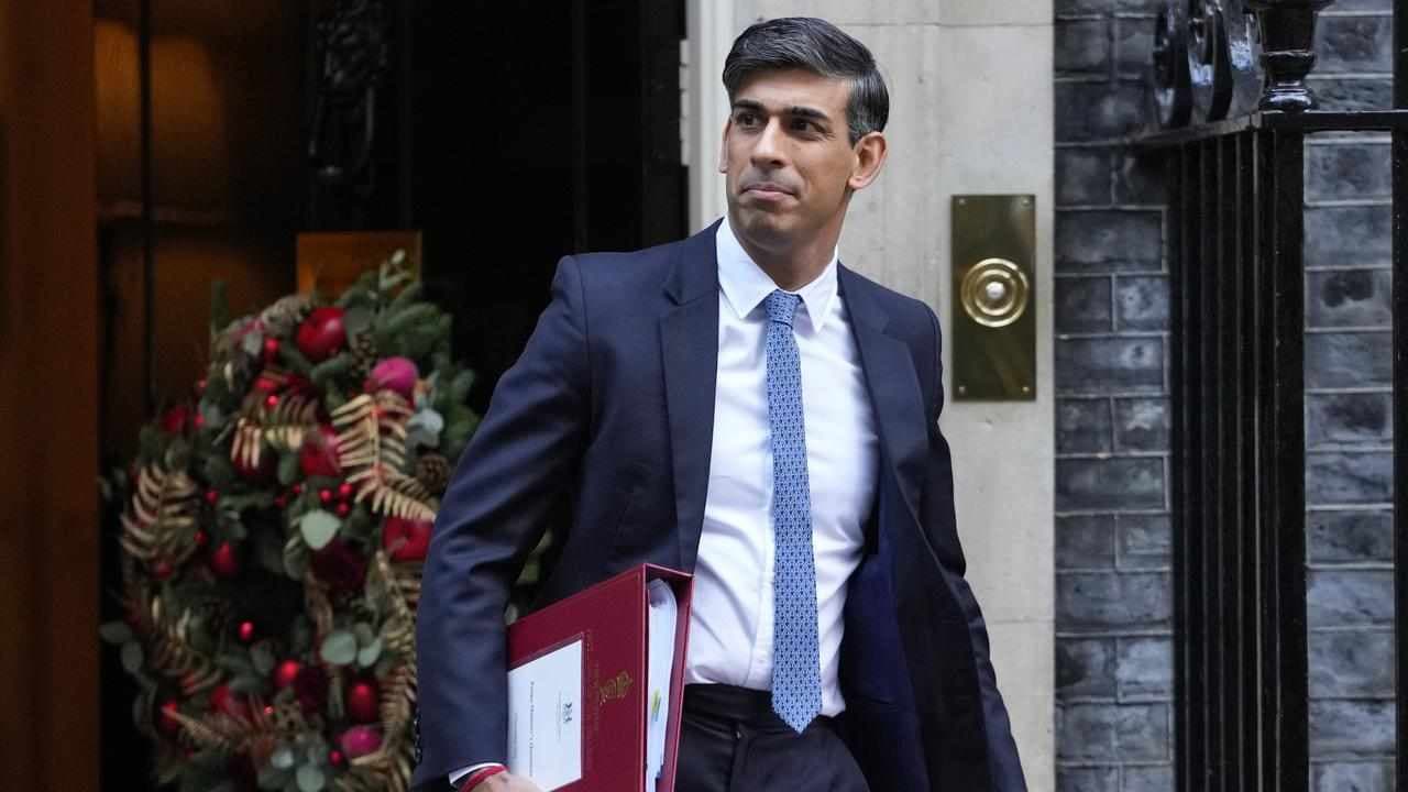 UK PM faces revolt after unveiling new Rwanda plans