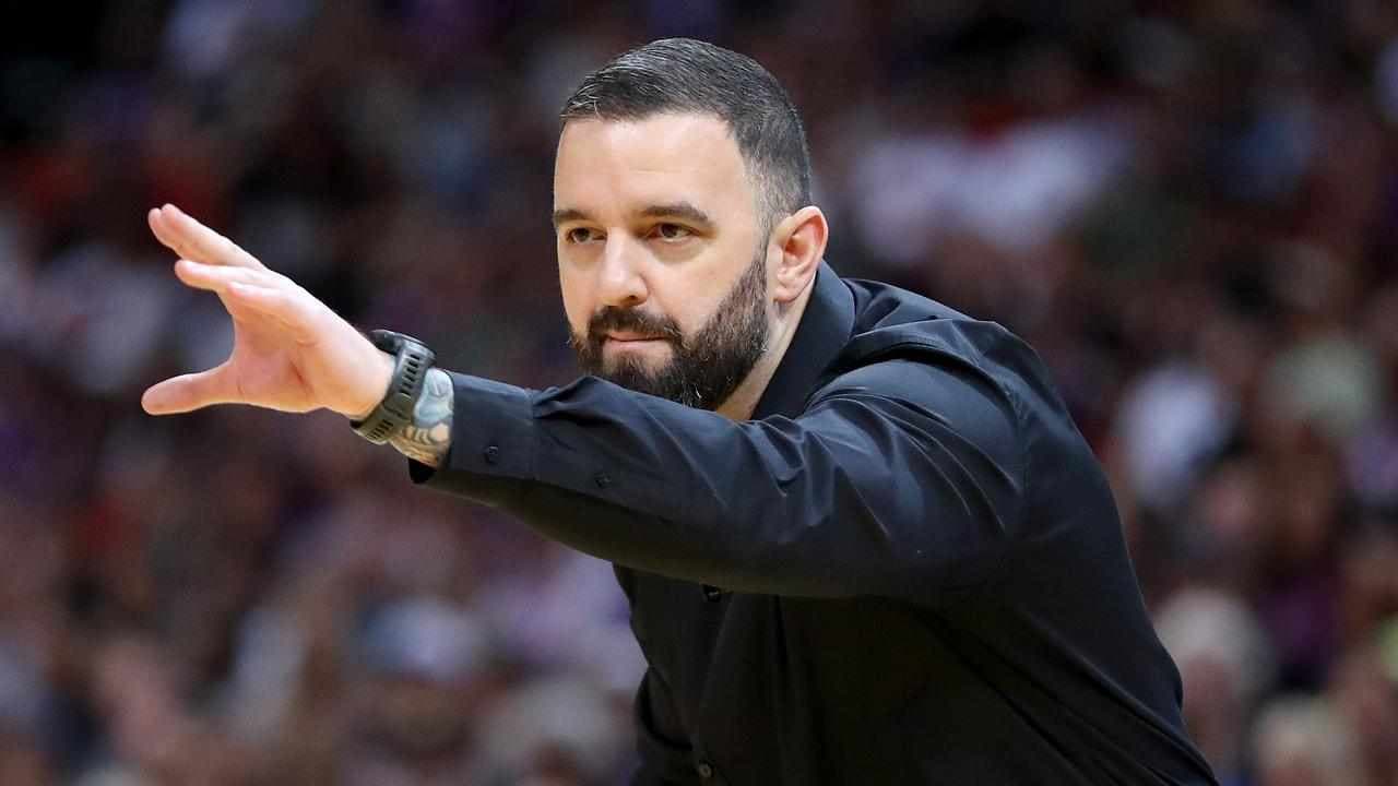 Cairns hail Kings' sportsmanship amid shot-clock fiasco