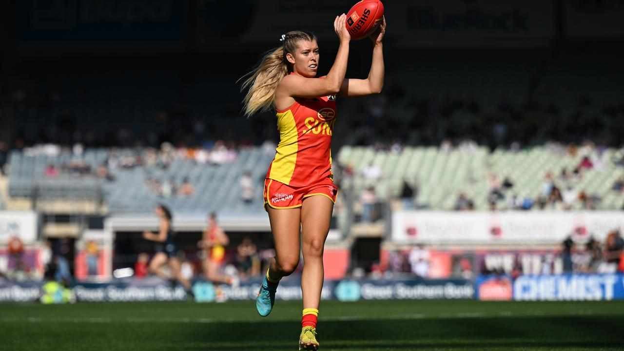 Howarth inks two-year deal with forward-thinking Pies