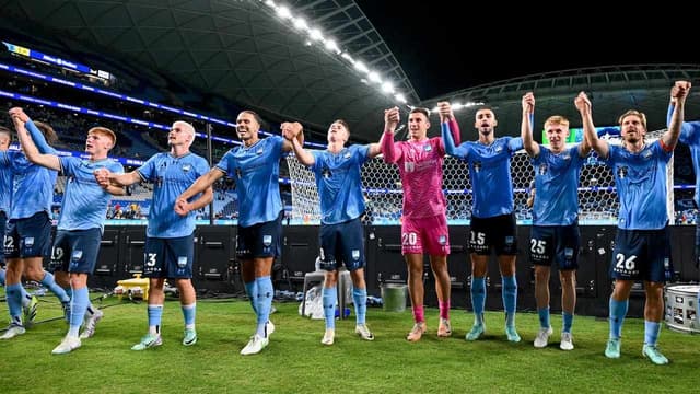 Sub Gomes stars as Sky Blues topple ALM leaders Phoenix