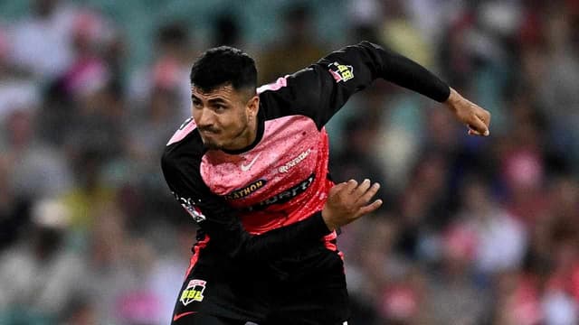 Renegades lose two imports as BBL woes worsen