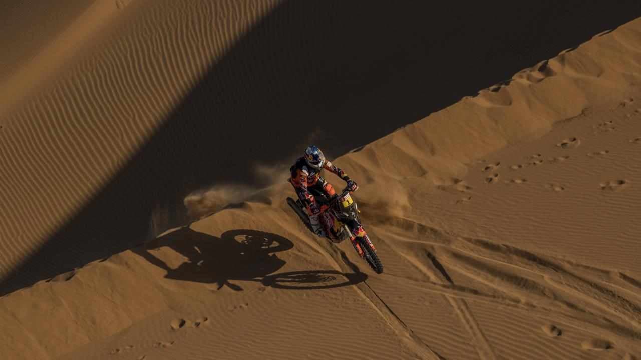 Toby Price still in Dakar hunt after dunes marathon
