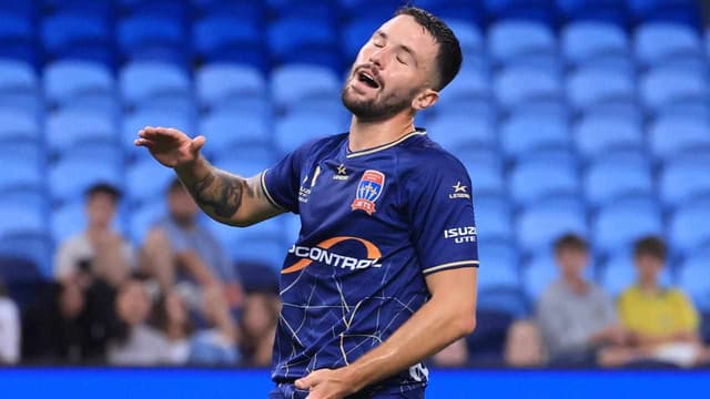 Stamatelopoulos fires Jets to 1-1 ALM draw with Victory