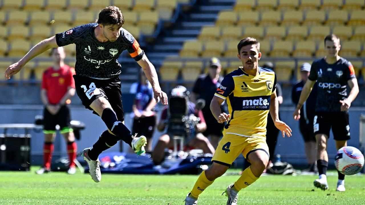 ALM top two Phoenix, Mariners slug out tough 0-0 draw