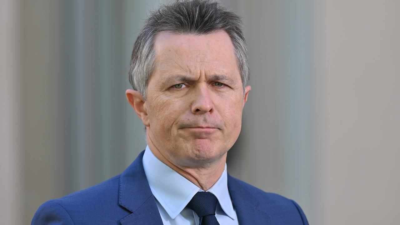 Labor's school funding pledge may trip on 'loophole'