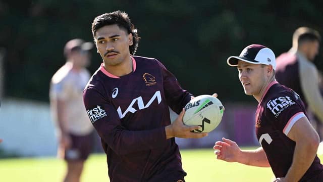 Kneesy does it: rehabbing Piakura to join Broncos in US