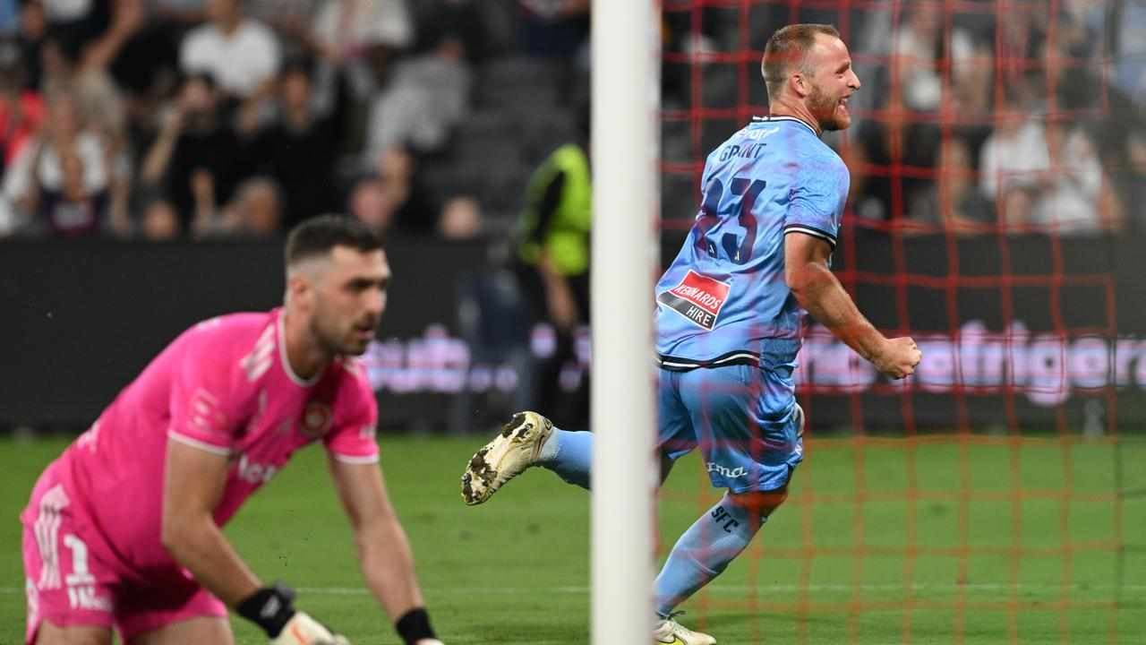 Sky Blues hand Wanderers 4-1 clobbering in Sydney derby