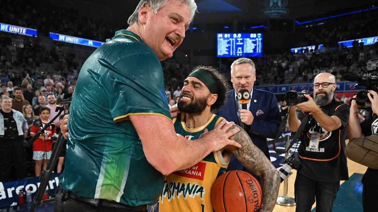 JackJumpers win first NBL title in epic decider