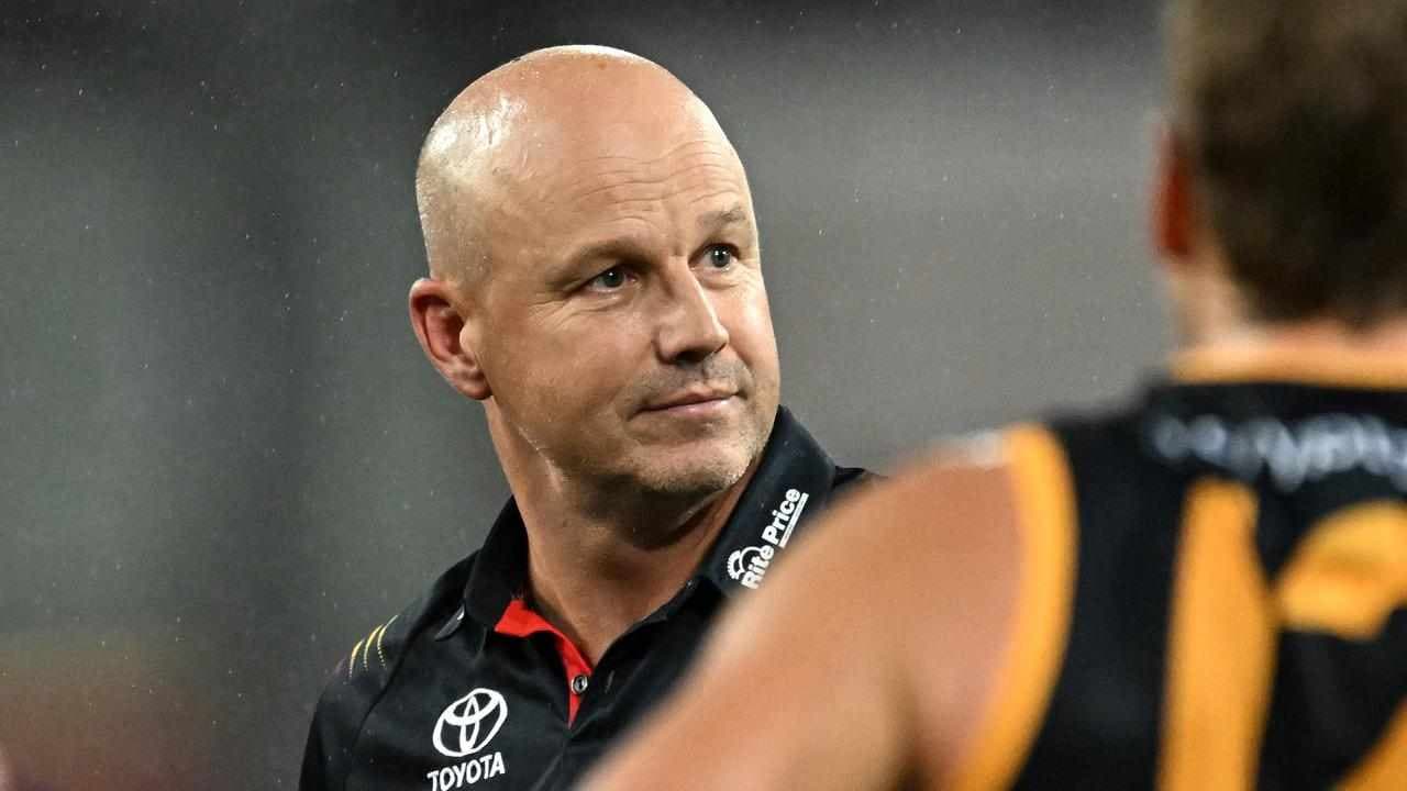 Winless Crows look short-term to turn AFL season around