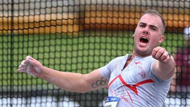 Denny's Olympic challenge as discus world record broken