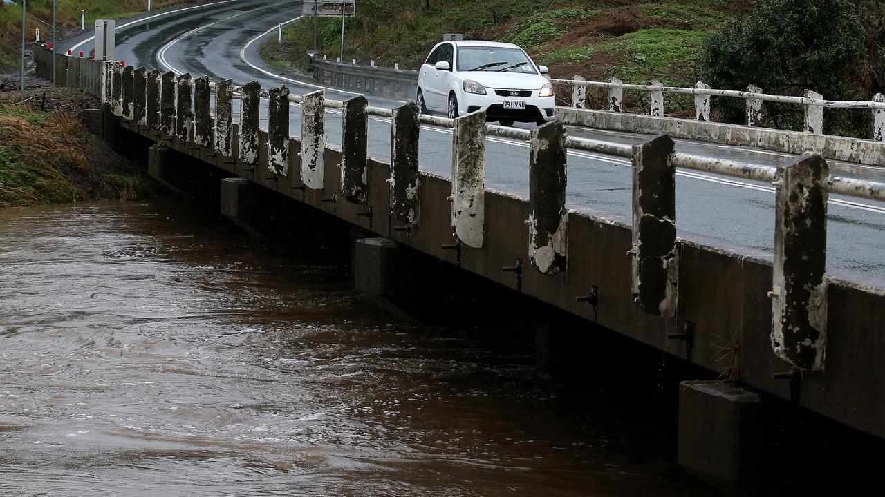 Council probed as tonnes of sewage spilt into river