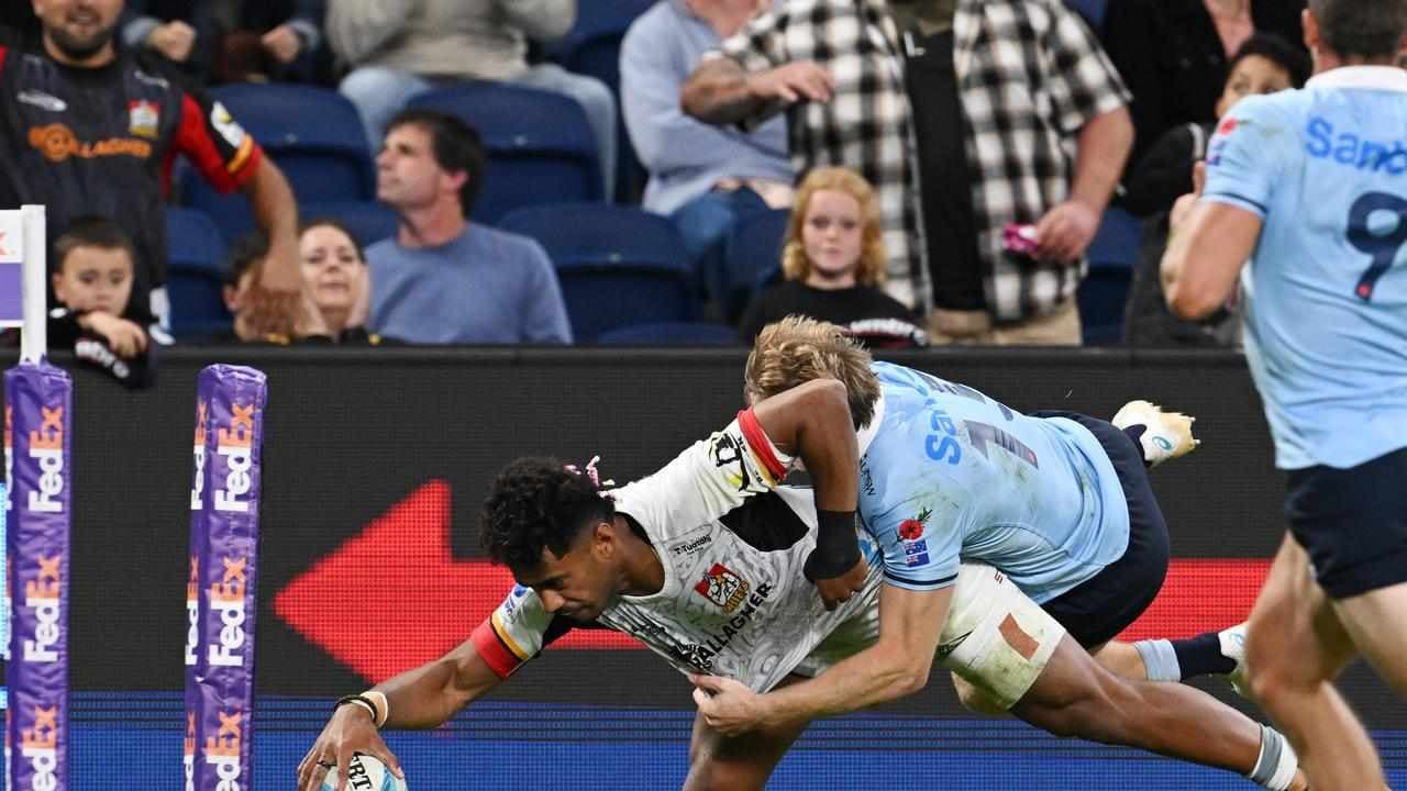 Chiefs storm past Waratahs for easy Super triumph