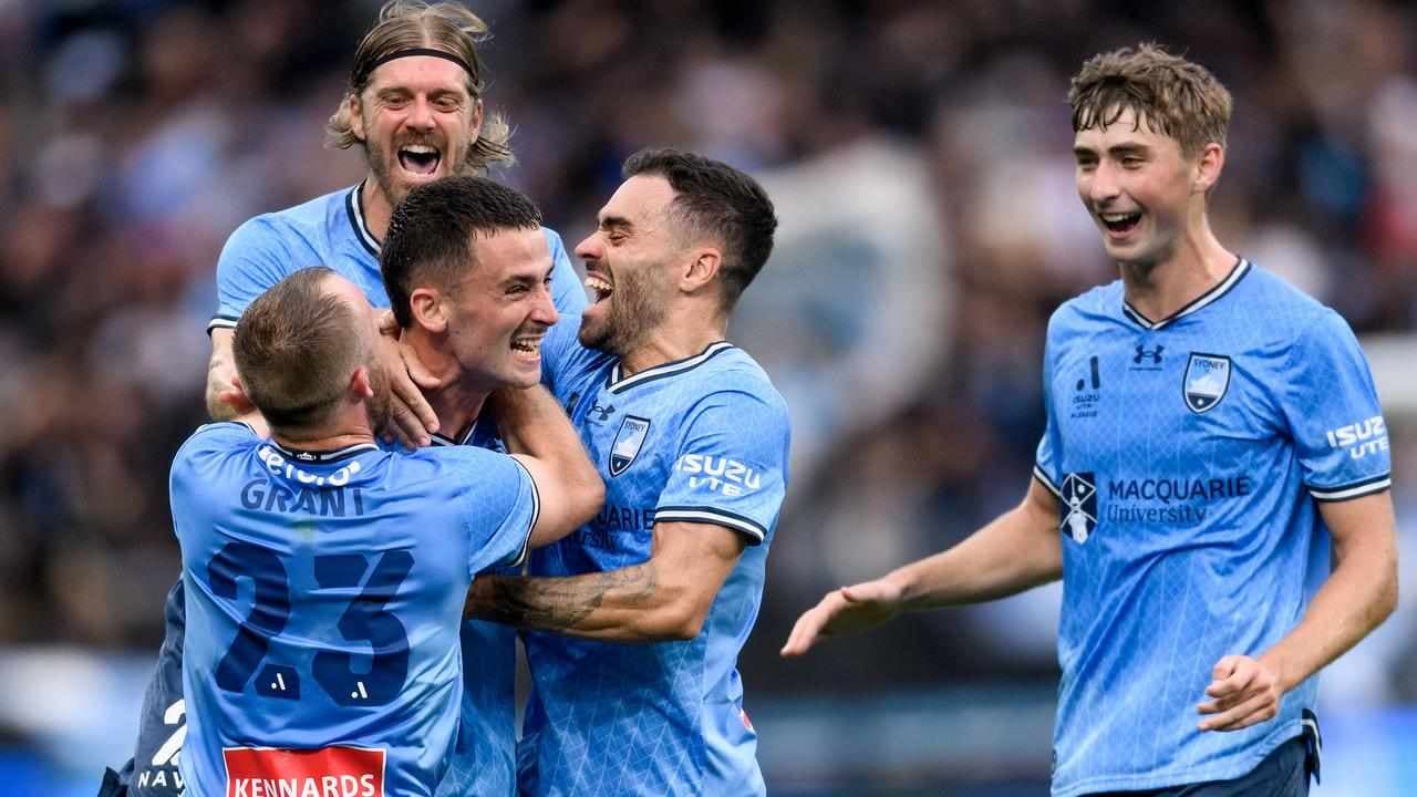 Stajcic swipes Glory ownership after 7-1 loss to Sydney