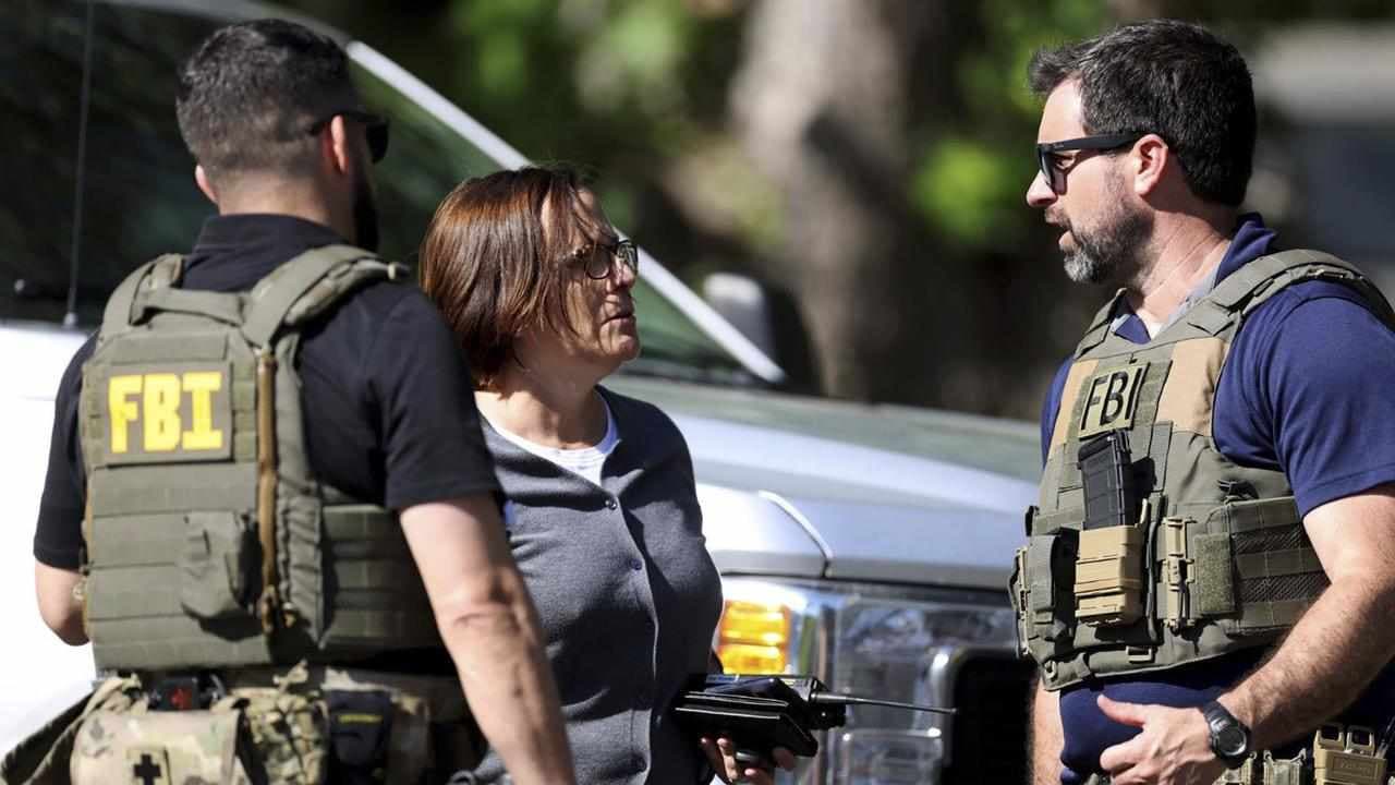 Four 'hero' officers killed in Charlotte shootout