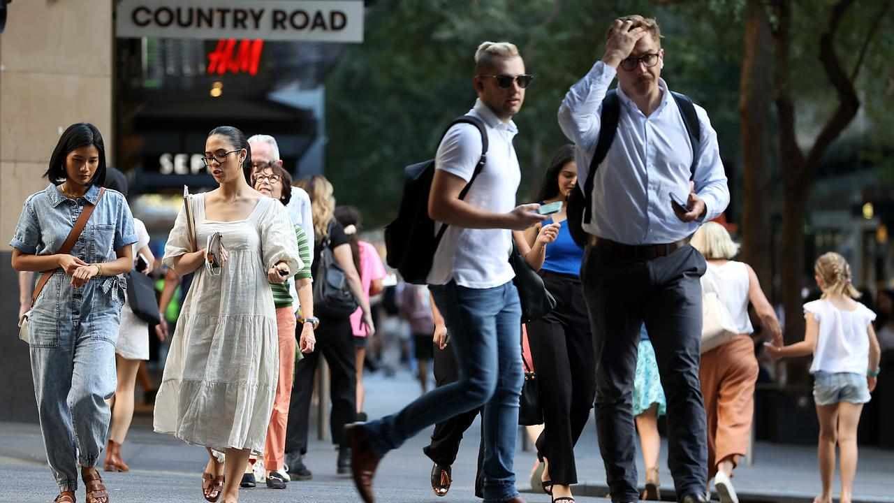 PM backs budget despite lukewarm polling response