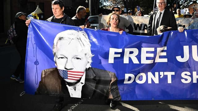 Appeal decision 'huge blow' to US case: Assange lawyer