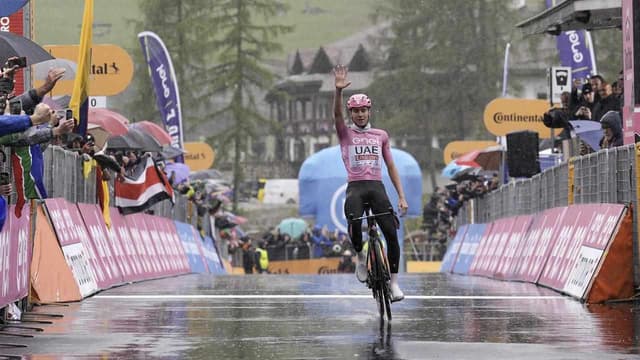 O'Connor slams Giro bosses on grim day in Italian Alps