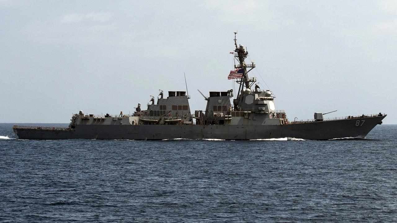 No, video does not show Houthi rebels destroying US warship