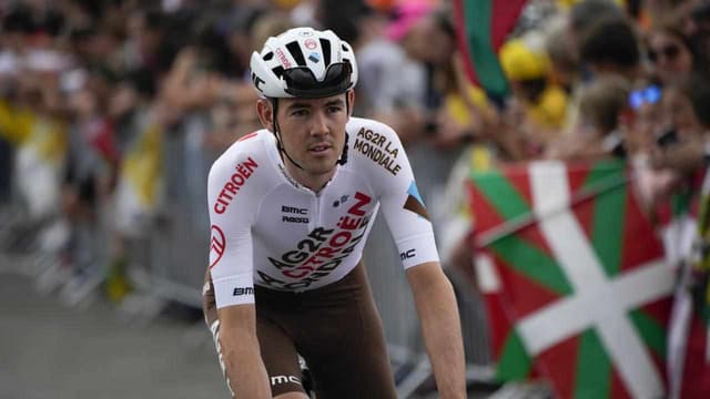 Broken on Brocon: Ben O'Connor Giro podium hopes crack