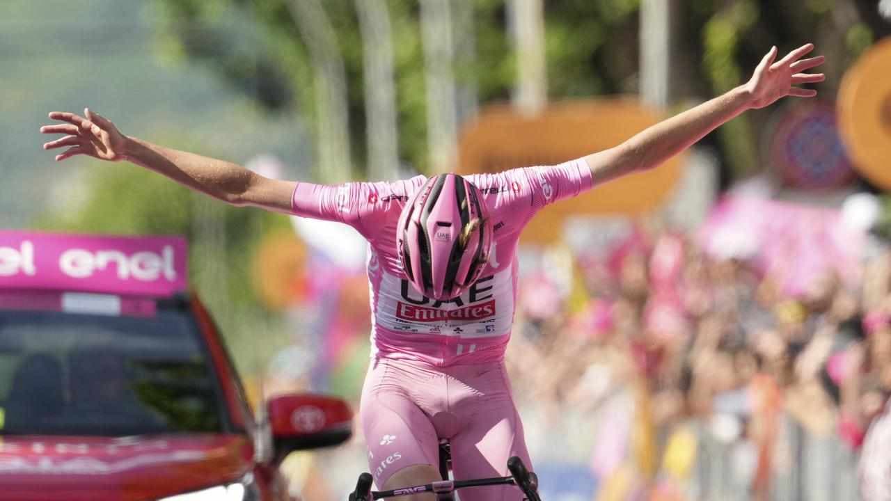 Pogacar in Giro world of his own as O'Connor dream dies