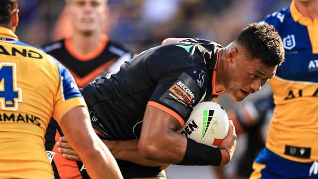 'Stef, don't leave': Tigers plead with Utoikamanu