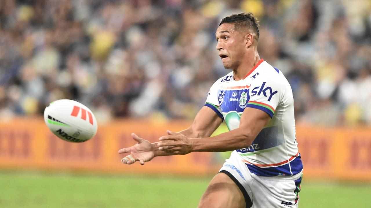 Warriors happy to juggle star halves pairing for Storm