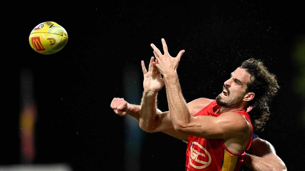 Suns' King cleared of serious knee injury after scare