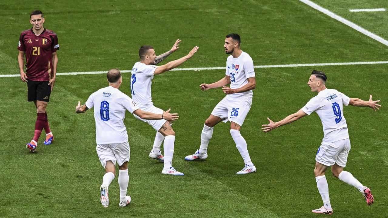 Fancied France open Euros with win, Belgium stunned