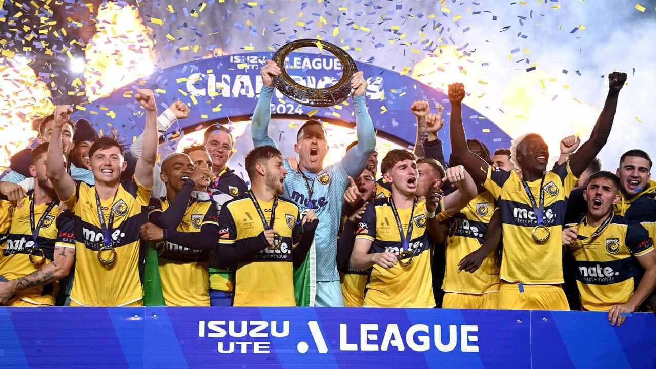 A-Leagues clubs want bigger role for Football Australia