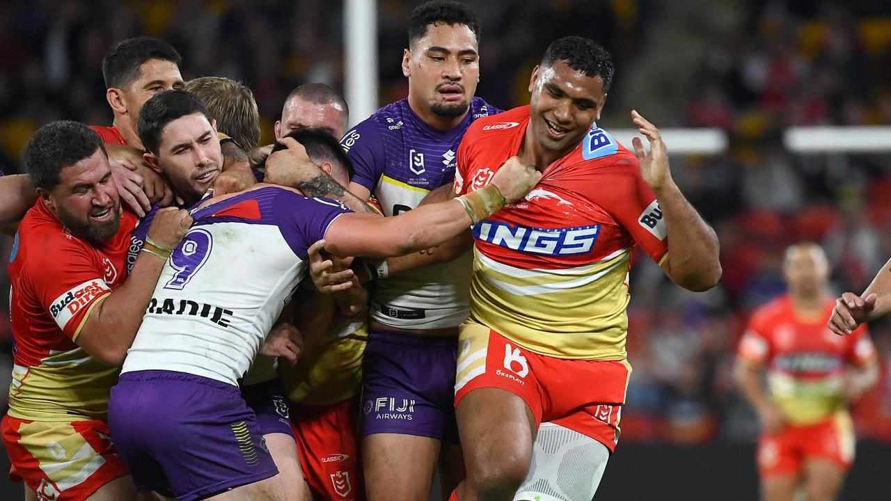 Storm hang on to pip Dolphins, Pangai on report