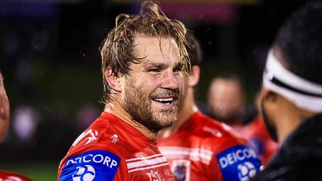De Belin offered English security amid Saints stalemate