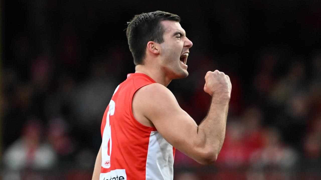 Logan McDonald signs long-term deal at Swans