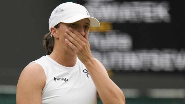 Swiatek and Jabeur suffer shock losses at Wimbledon