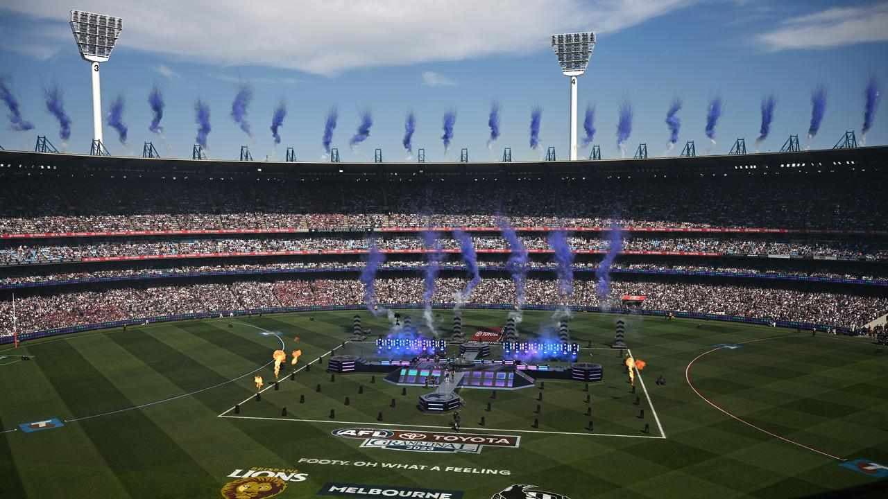 AFL again resists pull of grand final under lights