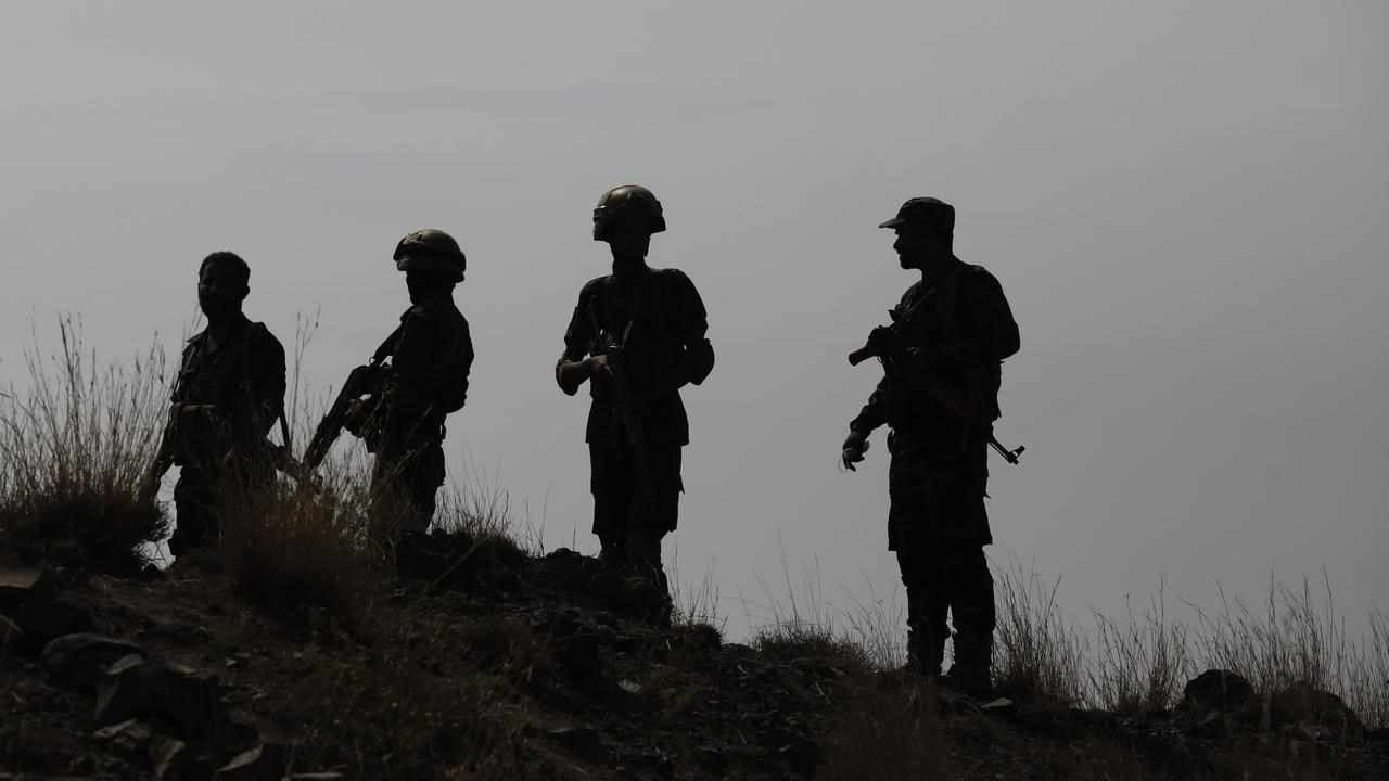 Crackdown on foreign fighters in terror zones extended