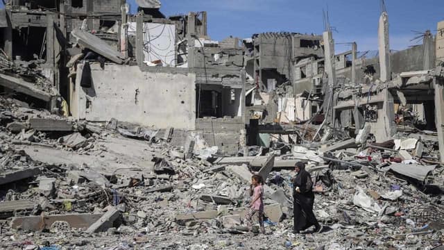Israeli strike kills top Gaza rescue service official