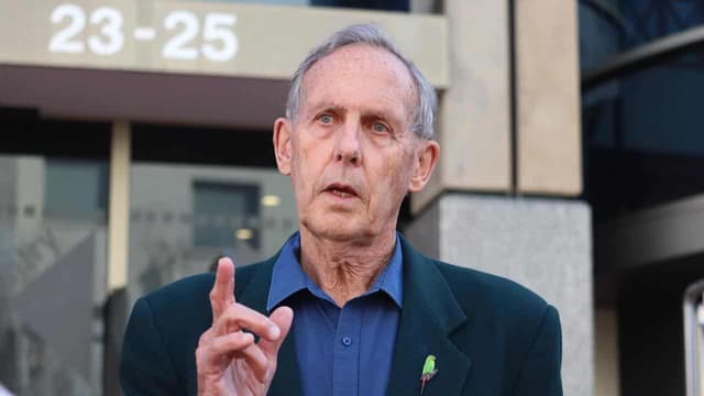 Logging protest charges against Bob Brown get the chop
