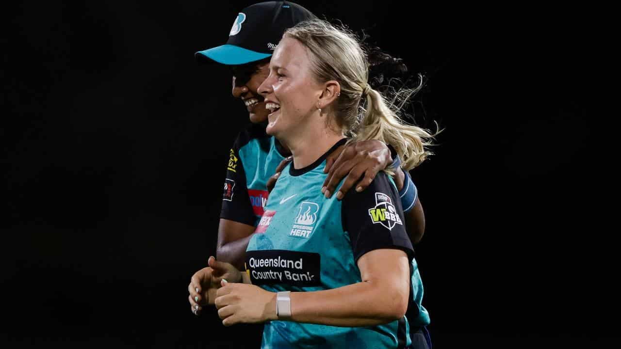 Heat thrash Thunder to reach fourth WBBL final