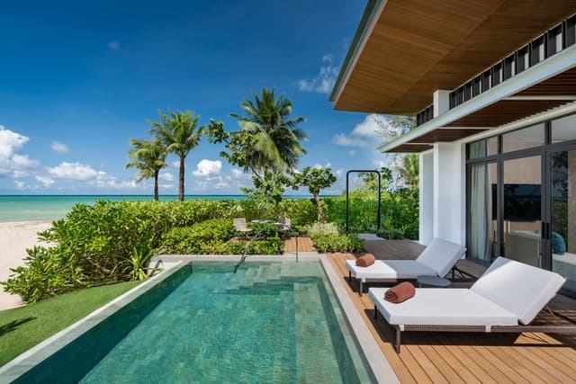 MARRIOTT HOTELS BRINGS ITS RICH LEGACY AND WONDERFUL HOSPITALITY TO THIS SOUTHERN THAI PARADISE WITH THE OPENING OF KHAO LAK MARRIOTT BEACH RESORT & SPA