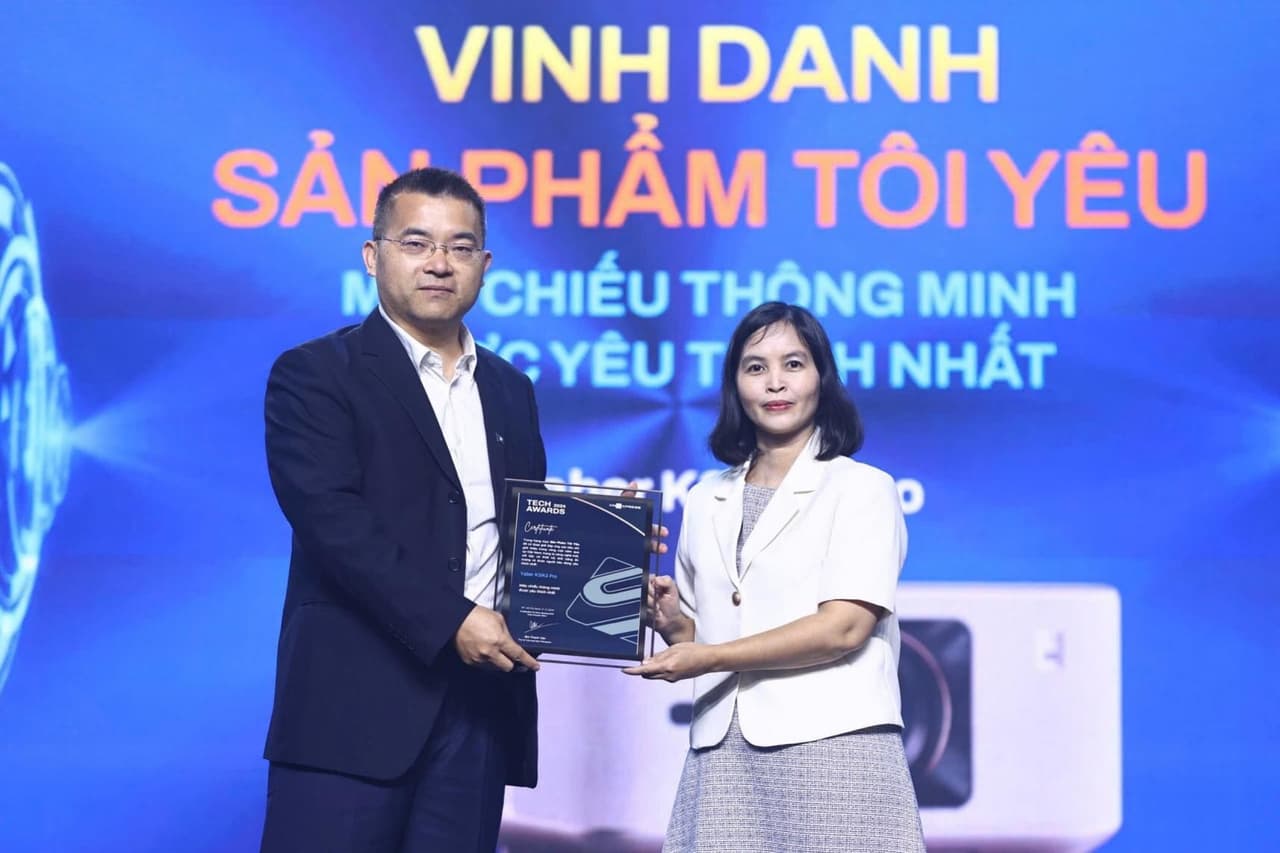 Yaber Wins "Most Favorite Smart Projector" Award for K3/K3 Pro Premier Projector and Unveils K300s UST Projector in Vietnam