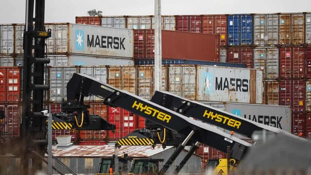 Canada seeks stronger EU trade ties amid Trump threat